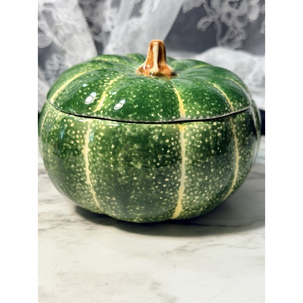 Green Ceramic Pumpkin-Shaped Trinket Lidded Dish - About 5"Wx4"H (P2938)